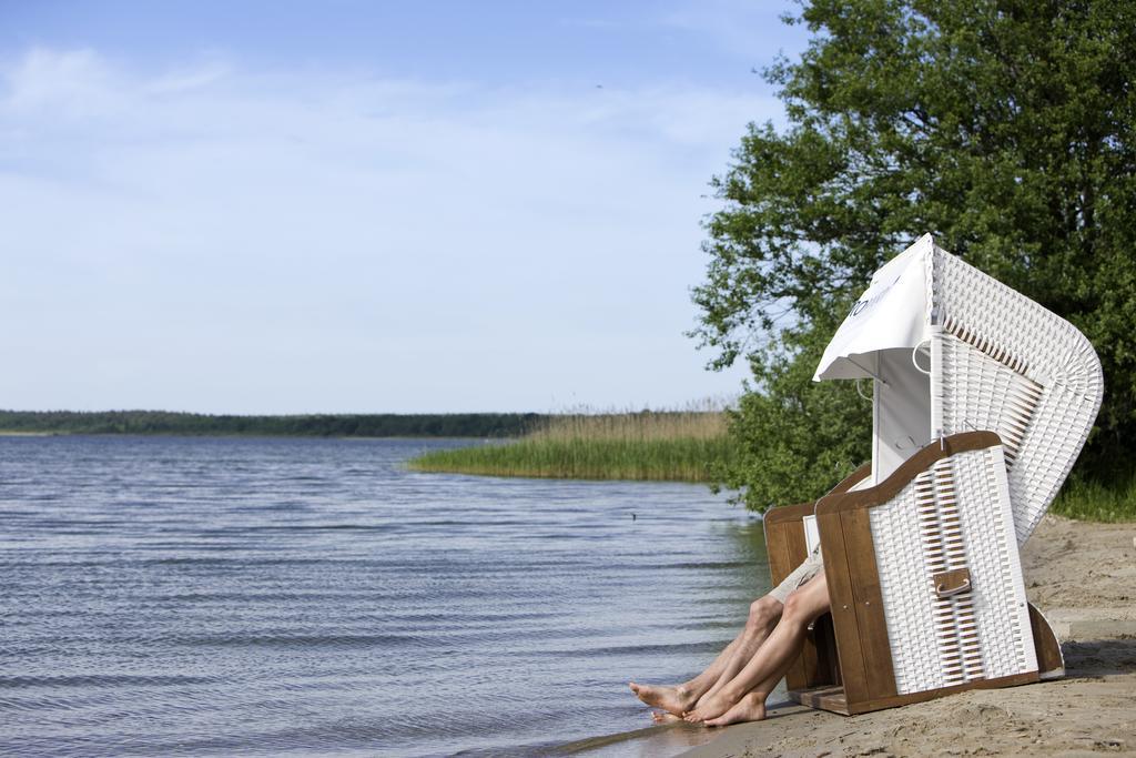 Отель Robinson Fleesensee Гёрен-Леббин Экстерьер фото